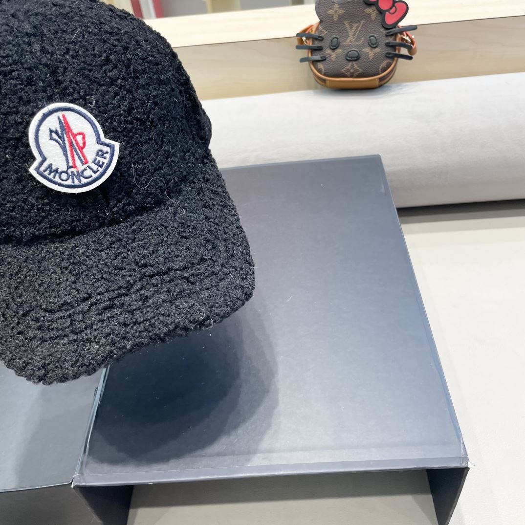 Moncler Caps